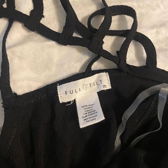 Top - Picture 3 of 3